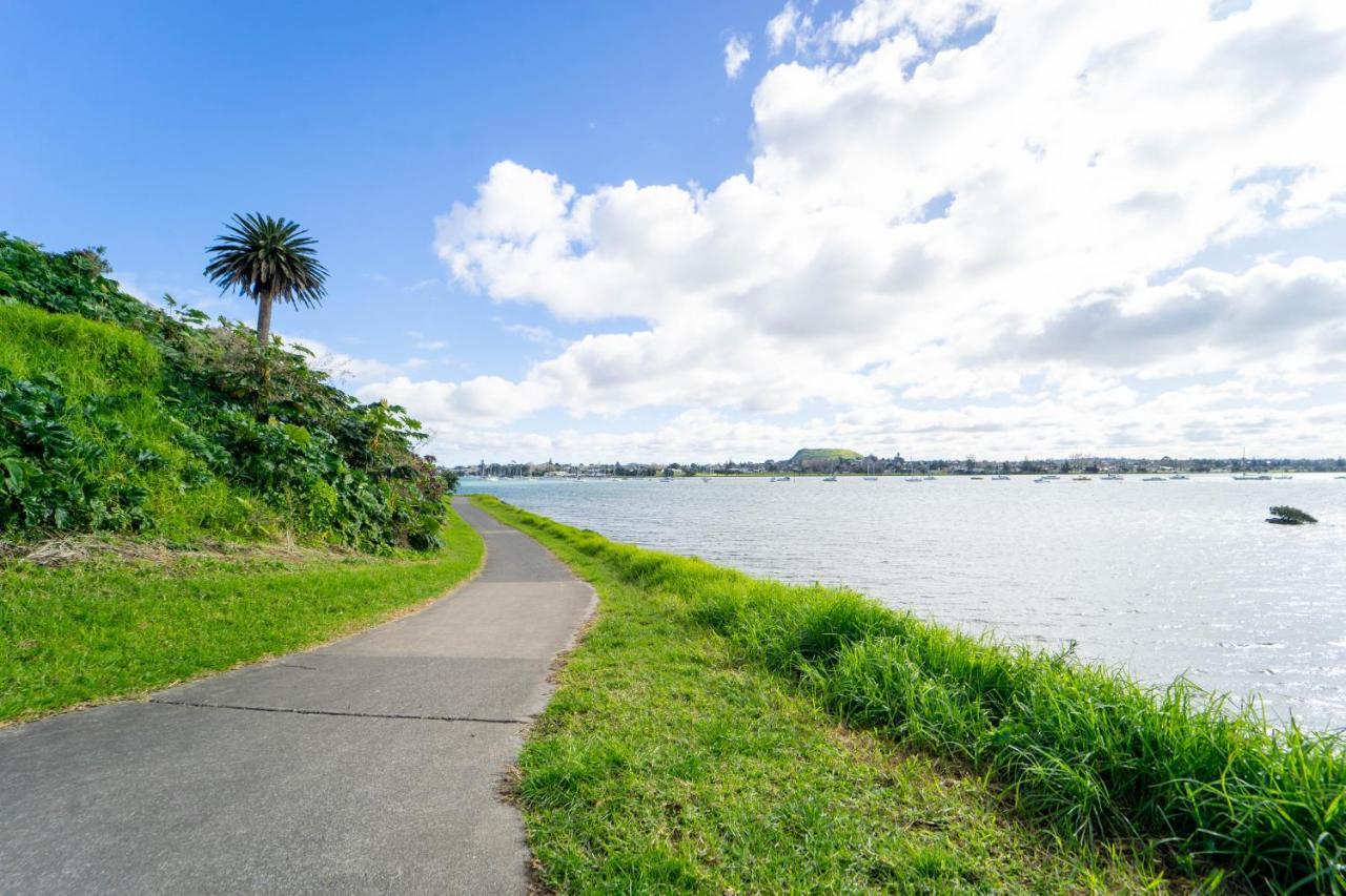 Villa Sunnyhills Viewside Town House Auckland Esterno foto